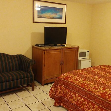 Country Regency Inn & Suites Manvel المظهر الخارجي الصورة