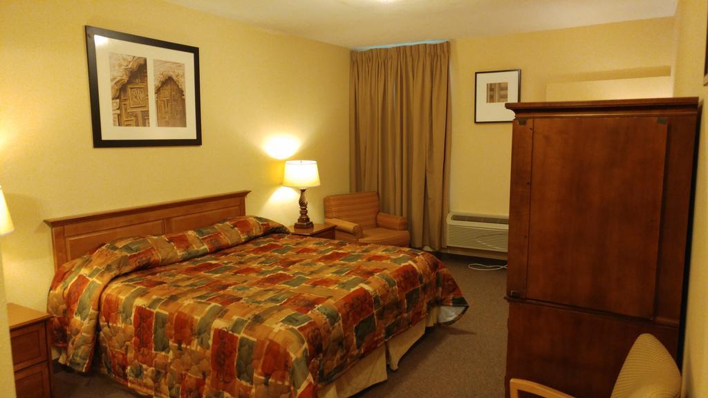 Country Regency Inn & Suites Manvel المظهر الخارجي الصورة