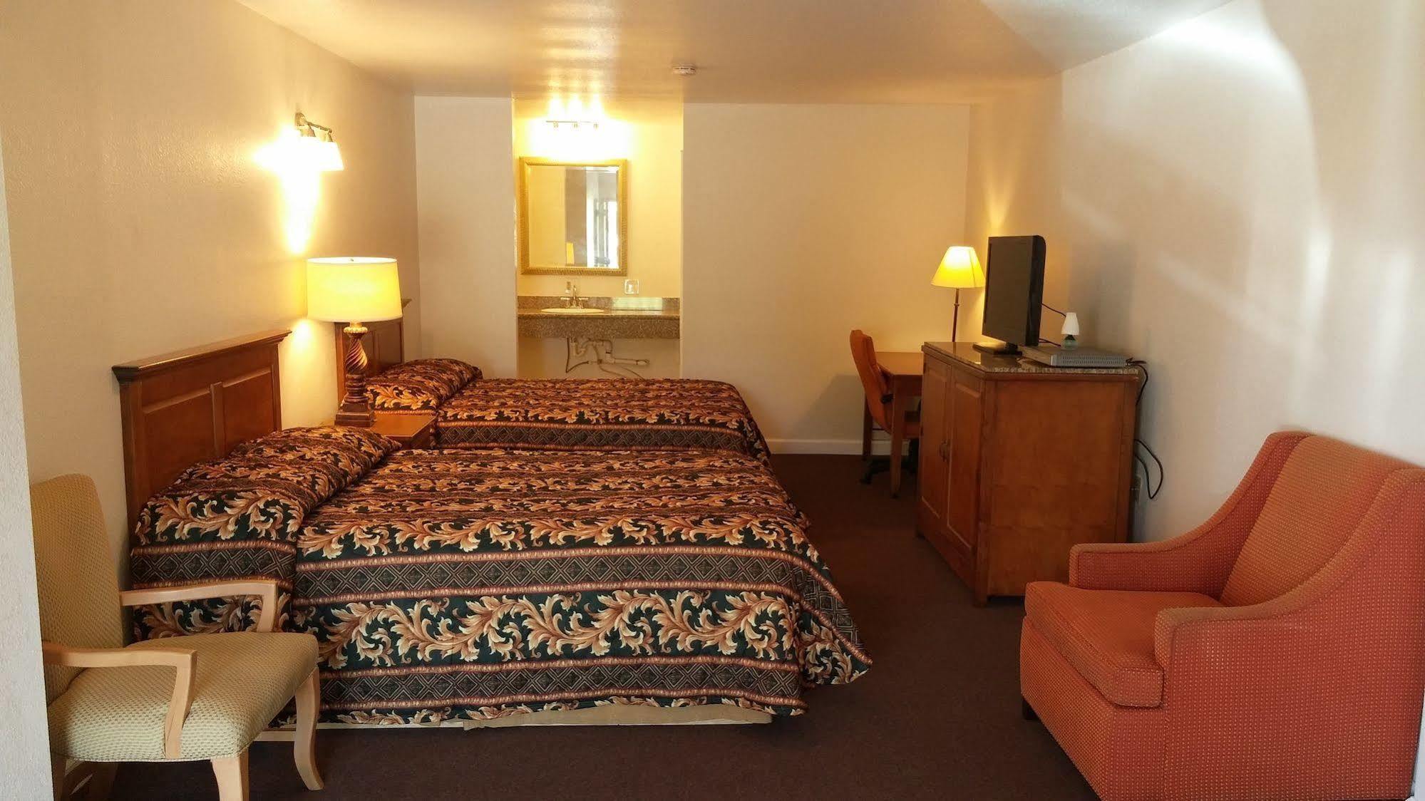 Country Regency Inn & Suites Manvel المظهر الخارجي الصورة