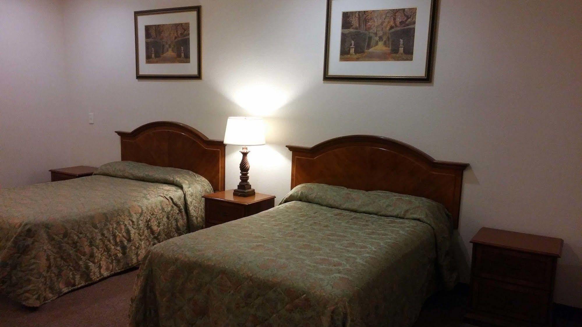 Country Regency Inn & Suites Manvel المظهر الخارجي الصورة