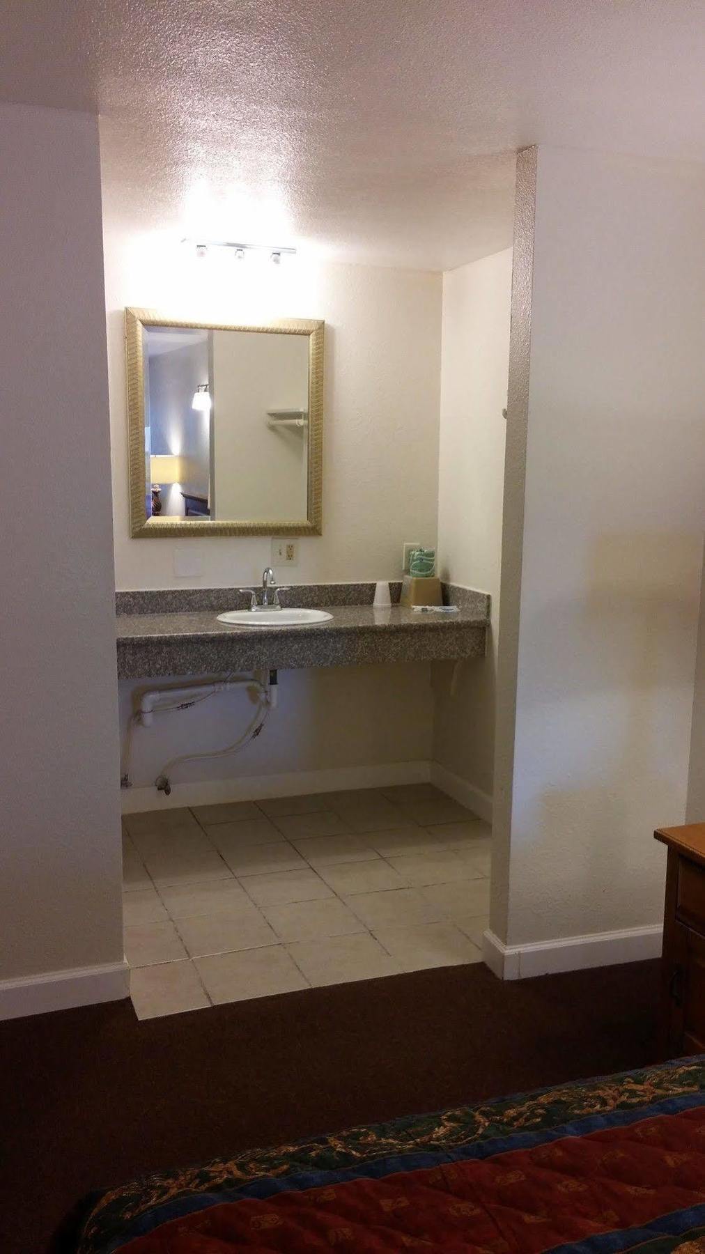 Country Regency Inn & Suites Manvel المظهر الخارجي الصورة
